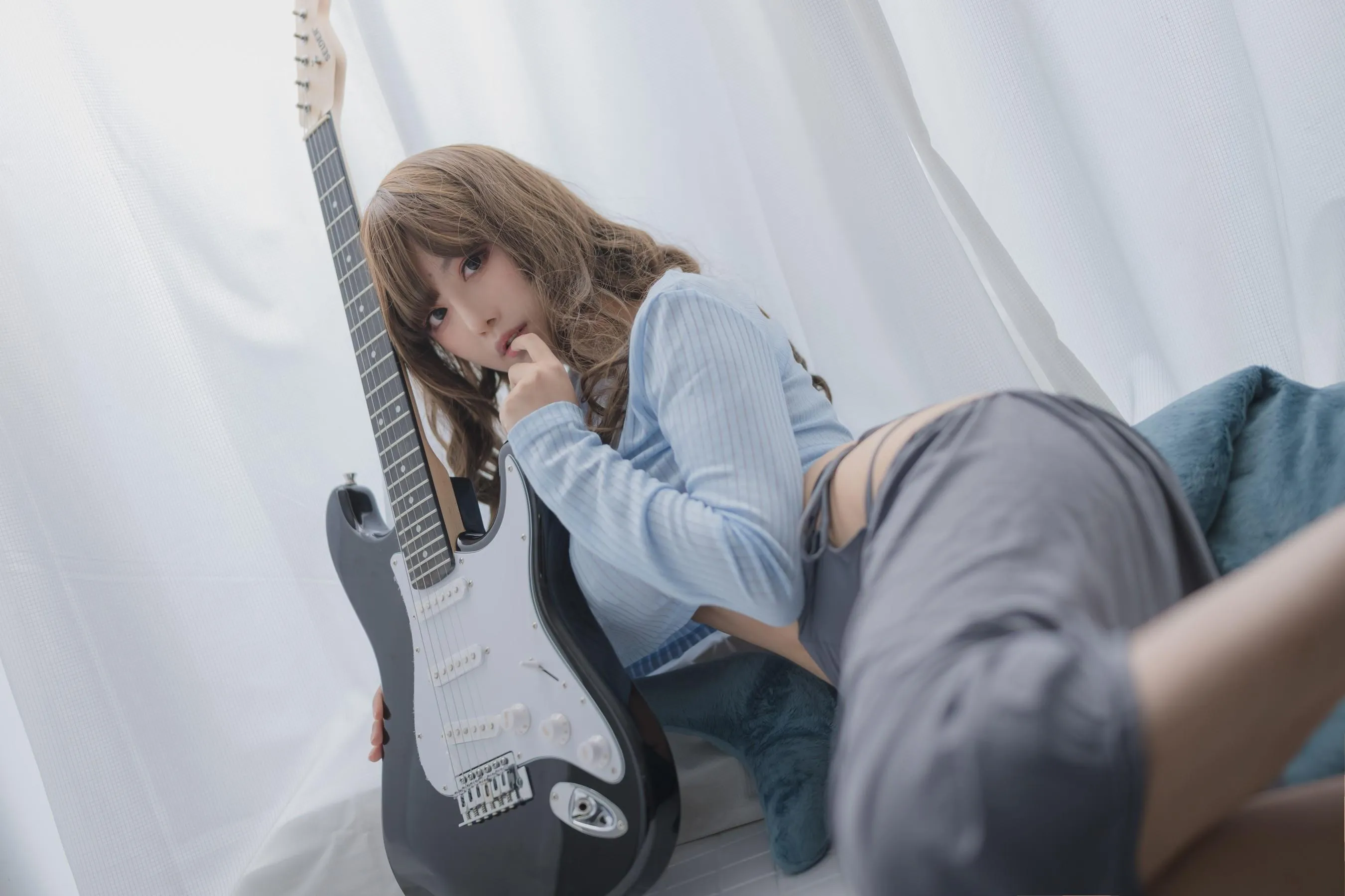 Shika小鹿鹿 – NO.76 吉他妹妹 [21P]插图7